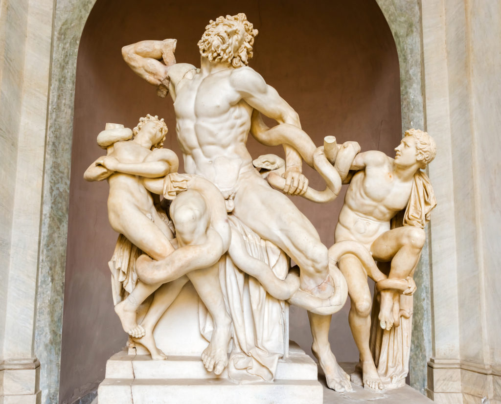 A célebre estátua do Laocoonte, abrigada nos Museus Vaticanos.