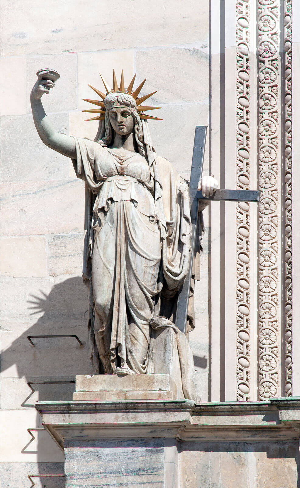 "Estátua da Liberdade" - Duomo de Milão