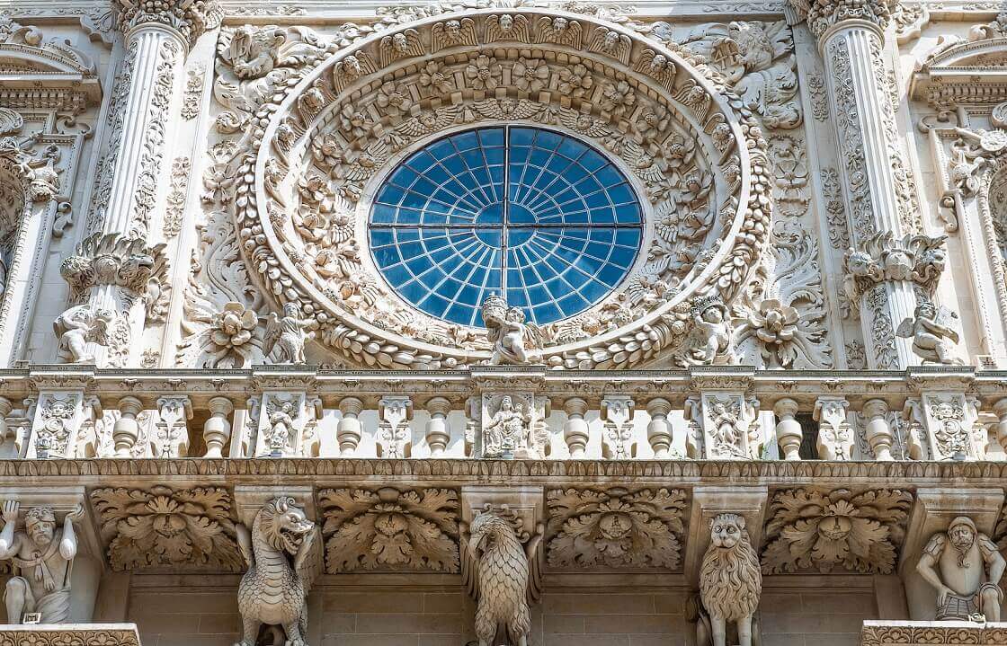 Detalhe da rosácea da Basílica de Santa Croce, Lecce - Puglia.