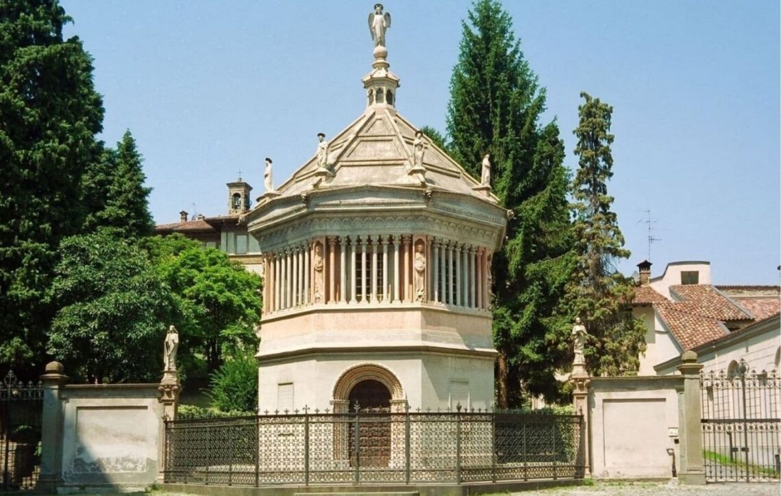 Batistério do Duomo de Bérgamo.