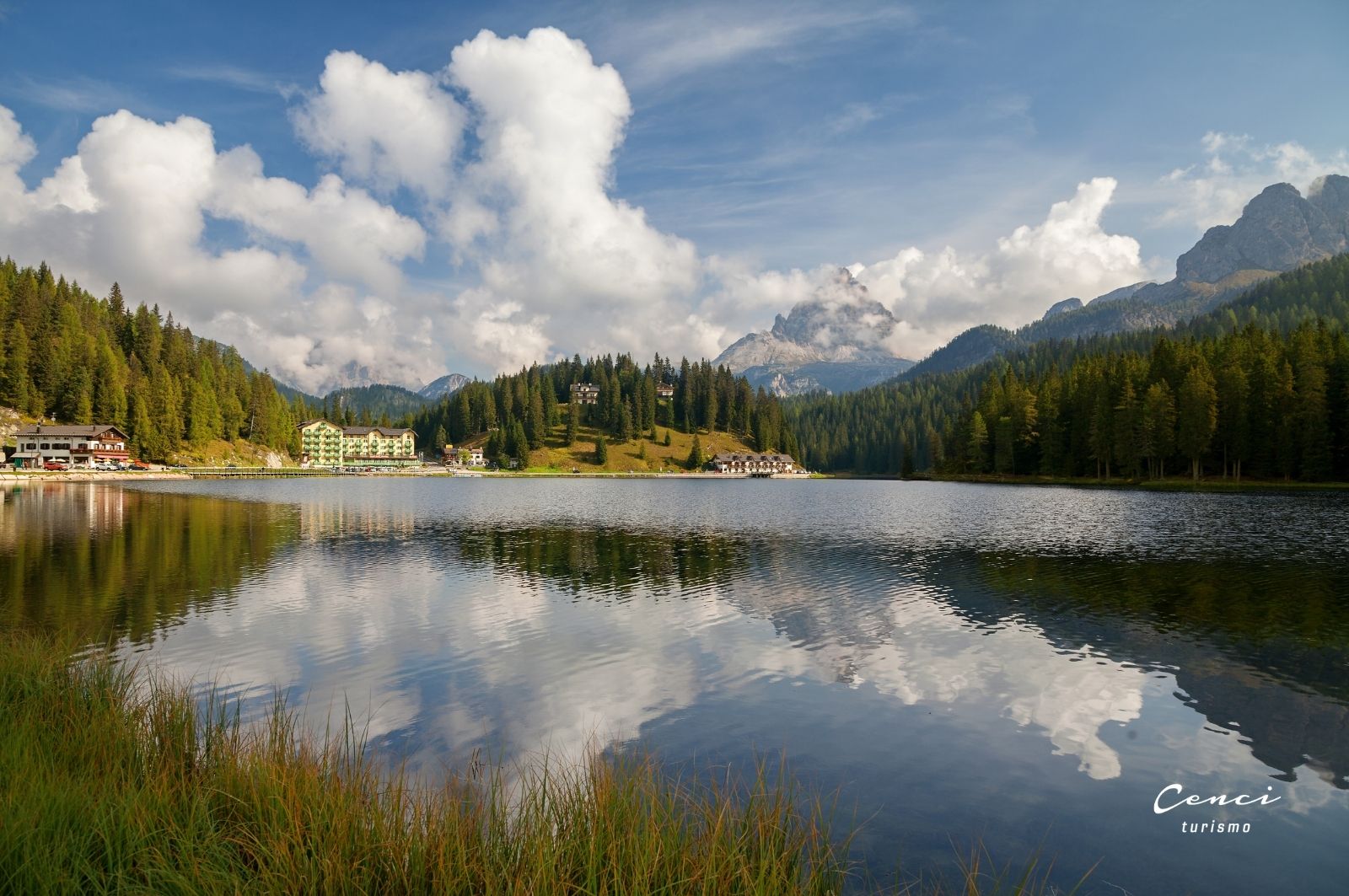 Lago Misurina, Dolomitas. Foto: IrinaSen de Getty Images / Canva.