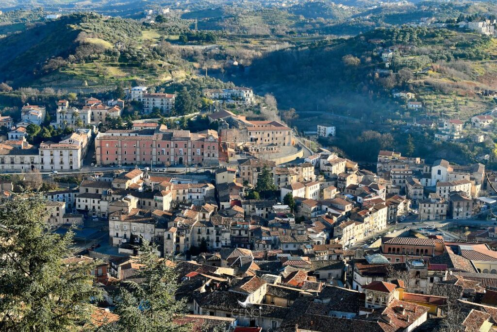 Cosenza - Calábria, vista panorâmica do Centro Histórico.